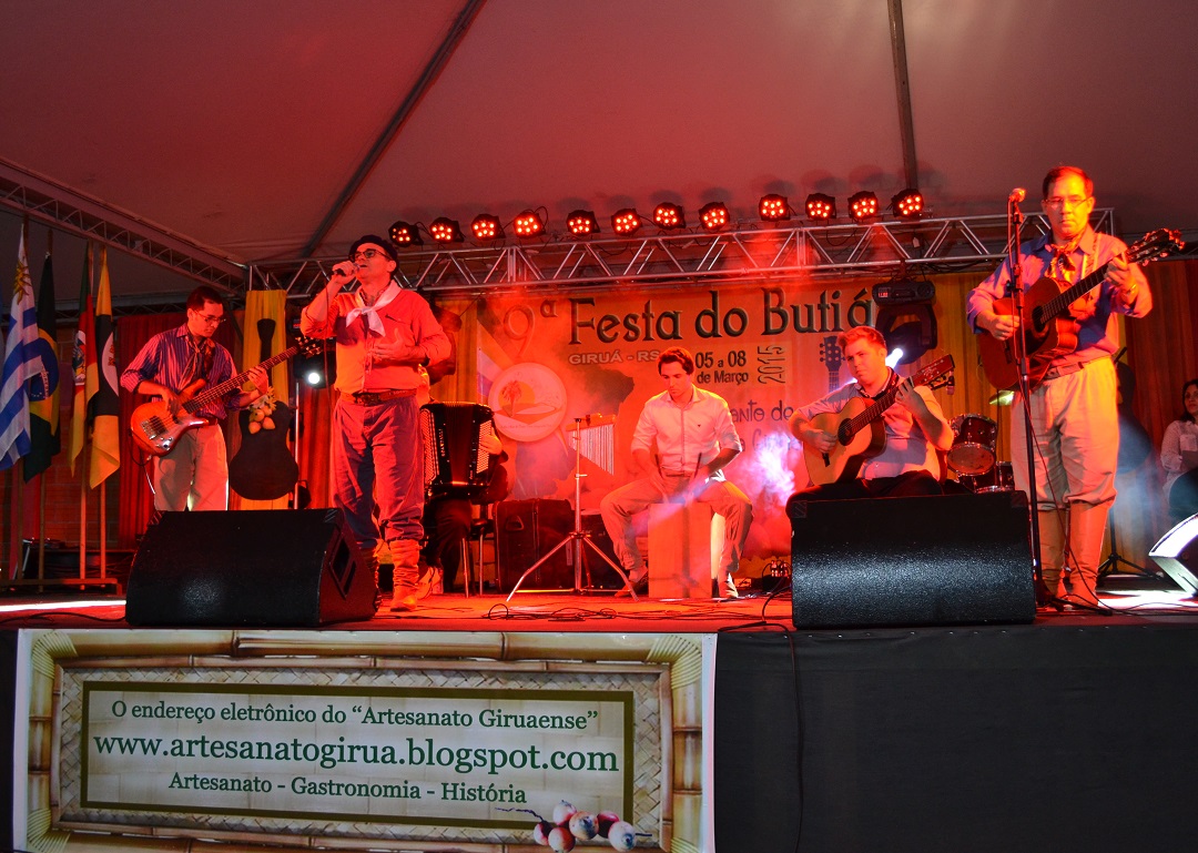 Canto de Amor a Giruá marca início da 9ª Festa do Butiá